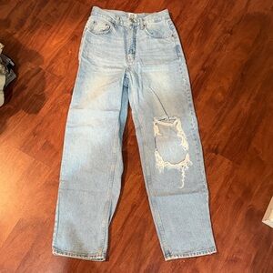 size 28 BDG high rise baggy light wash ripped jeans
